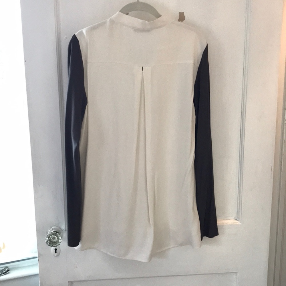 WUC Soft Surroundings Tunic - Picture 4 of 4